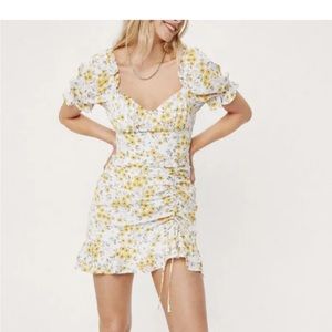 Nasty gal floral print ruched side ruffle mini dress yellow white size medium